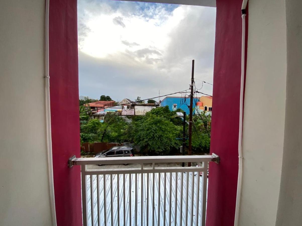 Mapala Guest House Makassar Redpartner מראה חיצוני תמונה