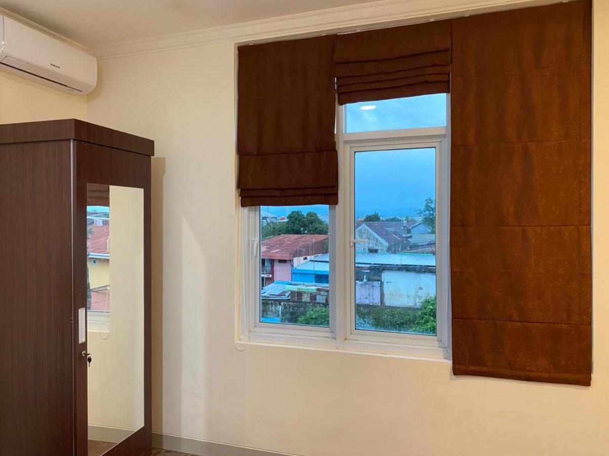 Mapala Guest House Makassar Redpartner מראה חיצוני תמונה