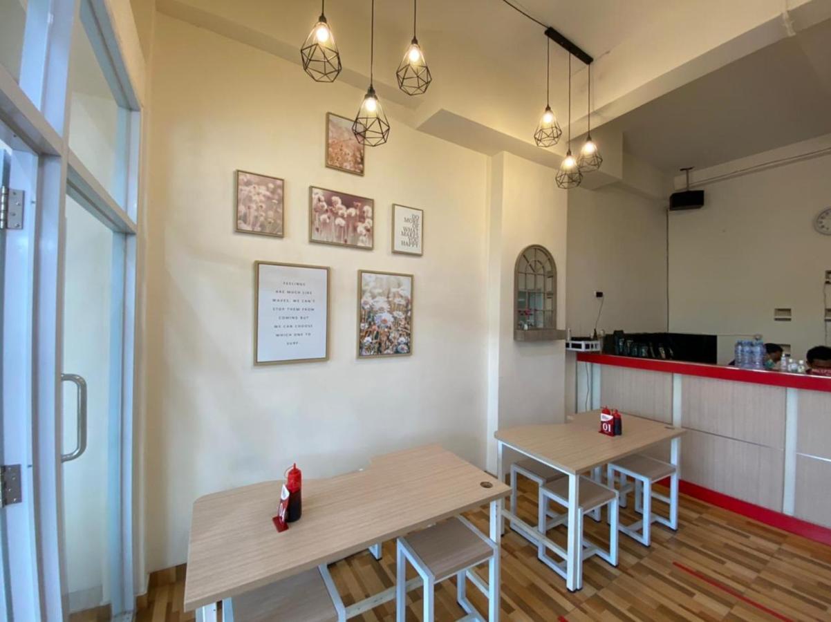 Mapala Guest House Makassar Redpartner מראה חיצוני תמונה