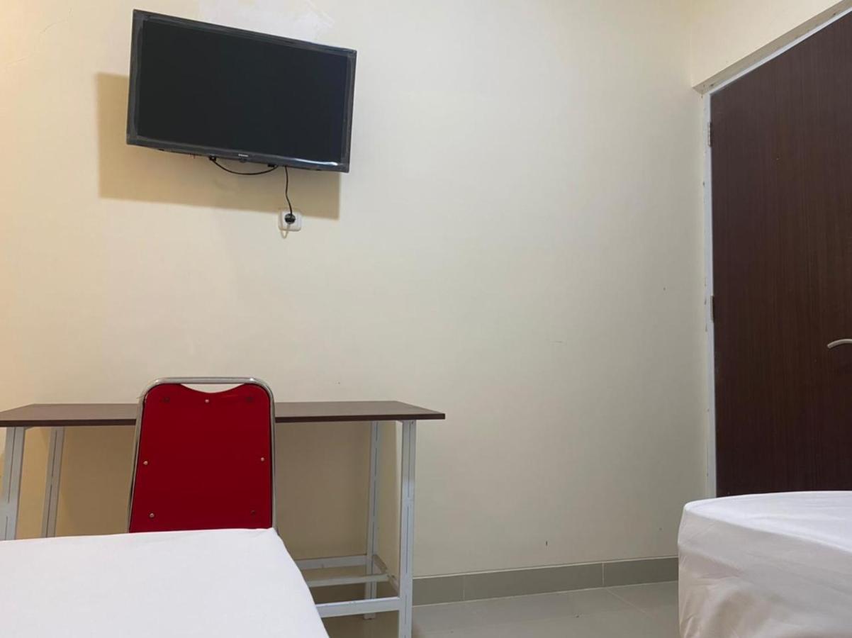 Mapala Guest House Makassar Redpartner מראה חיצוני תמונה